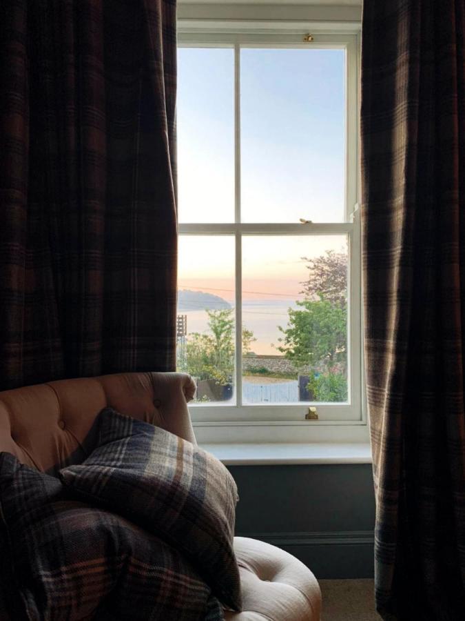 Dylan Thomas Sea View Bed & Breakfast Laugharne Exterior photo
