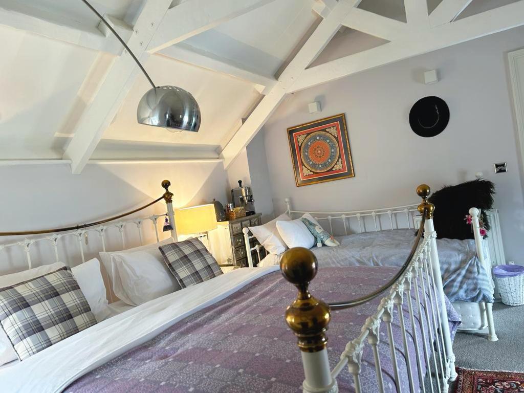 Dylan Thomas Sea View Bed & Breakfast Laugharne Exterior photo